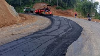 Dorong Pemerataan Pembangunan, Pembangunan Jalan di Tana Toraja Lanjut