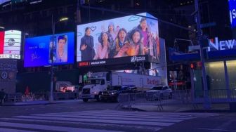 Wajah Muncul di Times Square New York City, Ini yang Diungkap Iqbaal Ramadhan