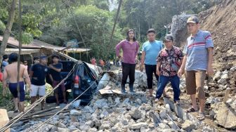 Tiga Orang Tewas Tertimpa Reruntuhan Tembok di Simalungun