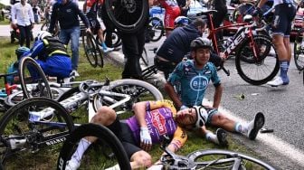 Tour de France: Karena Selfie Setitik, Rusak Balapan Sebelanga