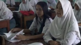 Viral Wanita Berjilbab Punya Nama 1 Huruf D, Kesulitan Nikah sampai Urus STNK