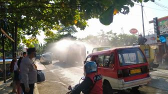 PPKM Darurat di Cianjur, Jalan Menuju Pusat Keramaian Dijaga Ketat Petugas