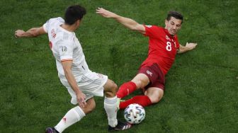 Swiss vs Spanyol: Kartu Merah Remo Freuler Ubah Jalannya Pertandingan
