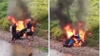 Viral Aksi Pria Bakar 3 Motor Hasil Razia di Pinggir Sungai, Ternyata Ini Alasannya