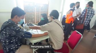 PPKM Darurat, Penumpang Bandara SMB II ke Jawa dan Bali Wajib Divaksin