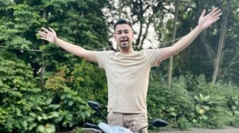 Tumben Naik Motor 'Jelata', Ini Keistimewaan si Matik yang Ditunggangi Raffi Ahmad