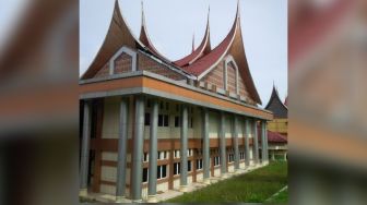 Bupati Solok Bakal Bereskan &#039;Sengkarut&#039; Gedung Baru DPRD yang Merimba Hampir 7 Tahun