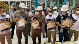 SYL Ajak PNS hingga Menteri Konsumsi Beras Premium Berkualitas Produksi Bulog