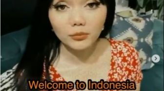 Ikut Tren TikTok "Welcome to Indonesia", Rina Nose Takut Diciduk