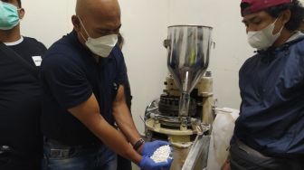 Ngaku Ternak Ayam, Pas Digerebek Polisi Ternyata Ternak...