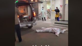 Viral Sopir Ambulans Terkapar di Depan IGD dan 5 Berita Viral Lainnya