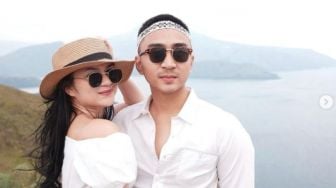 Lepas Masa Lajang, Ini 7 Potret Prewedding Lutfi Agizal dan Nadya Indri Bertema Bali