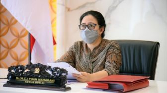 Setelah Dorong Pemerintah Bangun RS Darurat, Puan Maharani Cek RS Lapangan di Surabaya