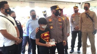 Polda Metro Jaya Kerahkan Mobil Vaksin Keliling, Sasar Warga Pemukiman Padat