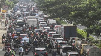 Jalan Margonda Depok Menuju Jakarta Macet Parah Imbas Penyekatan PPKM Darurat