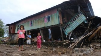 Andi Sudirman Sulaiman Bawa Bantuan Rp 3,5 Miliar untuk Penanganan Banjir Jeneponto