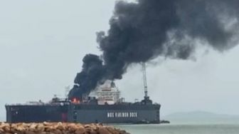 Kapal Tanker Pertamina Terbakar di Galangan PT MOS, Berapa Kerugian yang Diderita?