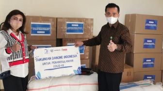 Danone Indonesia Salurkan Bantuan ke RS Wisma Haji Pondok Gede