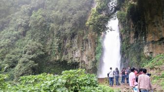 Menikmati Keindahan Objek Wisata Sikulikap di Tanah Karo