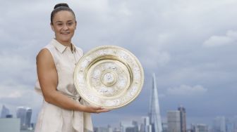 Usai Menangi Wimbledon 2021, Ashleigh Barty Bidik Emas di Olimpiade