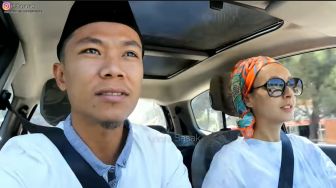 Pria Indonesia Diantar Istri Bule Salat di Masjid Prancis, Mampir Rumah Orang Demi Wudhu