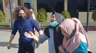 Anak Ditangkap Diduga Bawa Kabur Perempuan Dibawah Umur, Ibu Menangis Histeris