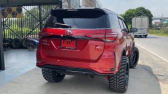 Potret Toyota Fortuner Tampil Lebih Gagah dan Kekar, Modal Ganti Kaki-Kaki Doang