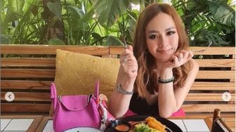 Selebgram JAF Ditangkap Bawa Sabu di Bali adalah Jessica Adeola Forrester