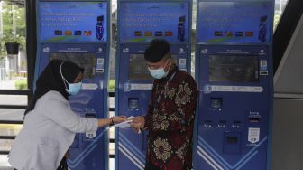 Bukan STRP Lagi, Naik Transjakarta Kini Wajib Tunjukan Sertifikat Vaksin