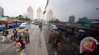 Tetiba Jatuh, Yusri Meninggal di Pintu Keluar Utara Terminal Senen