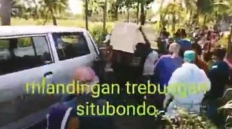 Viral Jenazah Covid-19 di Ambulance Direbut Paksa Warga Situbondo