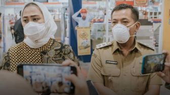 Sikap Bupati Karawang Soal Nakes Terduga Suntik 'Palsu' Disorot