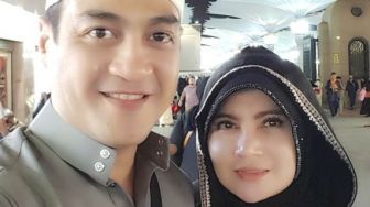 Jatuhkan Talak di Ruang Sidang, Ferry Irawan Terbawa Emosi