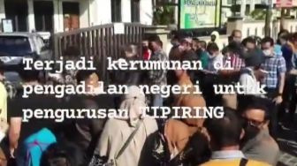 Viral Kerumunan di PN Bandung, Warganet: Satpol PP Mana?