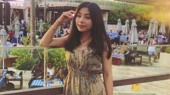 Adik Vanessa Angel, Mayang Sari Posting Foto Topless di Instagram: Makin Parah Nih Anak