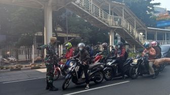 Sempat Macet Parah, Begini Situasi Lalin di Pos Penyekatan Mampang Hari Ini