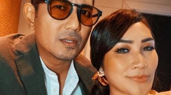 5 Momen Mesra Rio Febrian dan Istri, 11 Tahun Menikah Beda Agama