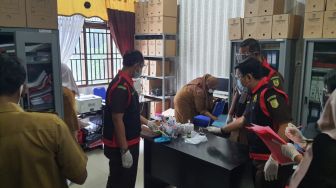 Kadis Dukcapil Deli Serdang Tampak Lemas Gegara Kantornya Digeledah Kejari