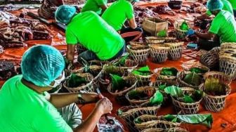 Pemprov DKI: Hindari Pemakaian Wadah Plastik Untuk Membagikan Daging Kurban