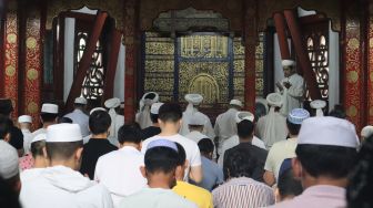 Umat Islam di China Shalat Idul Adha Sudah Lepas Masker