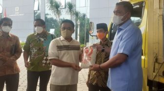 DPRD Kabupaten Bogor Sumbang 60 Ton Beras Untuk Warga Terdampak Pandemi