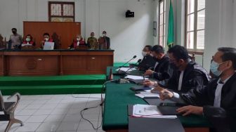 Pengacara Nurdin Abdullah : Dakwaan Jaksa KPK Belum Tentu Benar