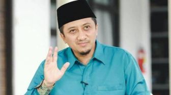 Ustaz Yusuf Mansur Sedekah Rp 15 Miliar Tiap Bulan dan Naik Pesawat Seribu Kali Sehari, Netizen: Astagfirullah Halu