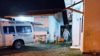 Ditinggal Anak Rawat Pasien Covid-19, Orang Tua Nakes di Tanjungpinang Meninggal di Rumah