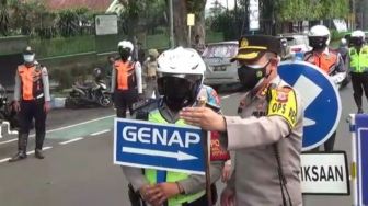 Ingat! Hari Ini Hanya Kendaraan Bernomer Genap yang Boleh Lewat
