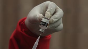 Kemenkes Tegaskan Vaksinasi COVID-19 Dosis Ketiga hanya untuk Tenaga Kesehatan