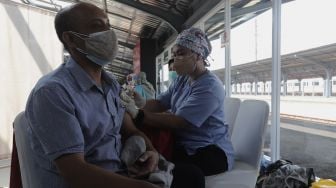 Sudah Terima Vaksin Moderna, Vaksinasi Dosis Ketiga Nakes di Bandar Lampung Terealisasi