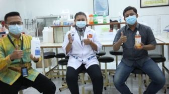 Mahasiswa Upgris Produksi Hand Sanitizer untuk Bantu Atasi Pandemi