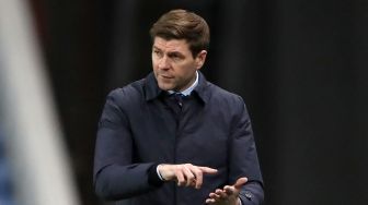 Dikabarkan Bakal Latih Liverpool, Steven Gerrard: Sudah Ada Pelatih Top di Sana