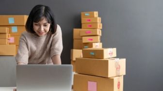 Sebelum Kirim Barang, Yuk Lihat Cara Cek Tarif Ongkirnya Dulu Di Sini